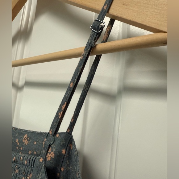 NWT Rylee + Cru Women’s Aubrey Dress / Dark Floral - Picture 4 of 7